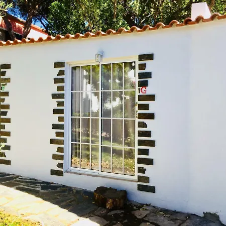 Δωμάτια σε οικογενειακή κατοικία Seaside Garden *