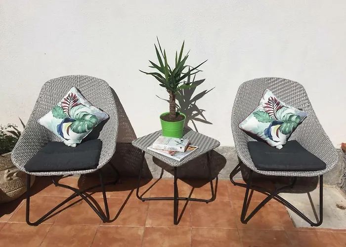 Δωμάτια σε οικογενειακή κατοικία Seaside Garden